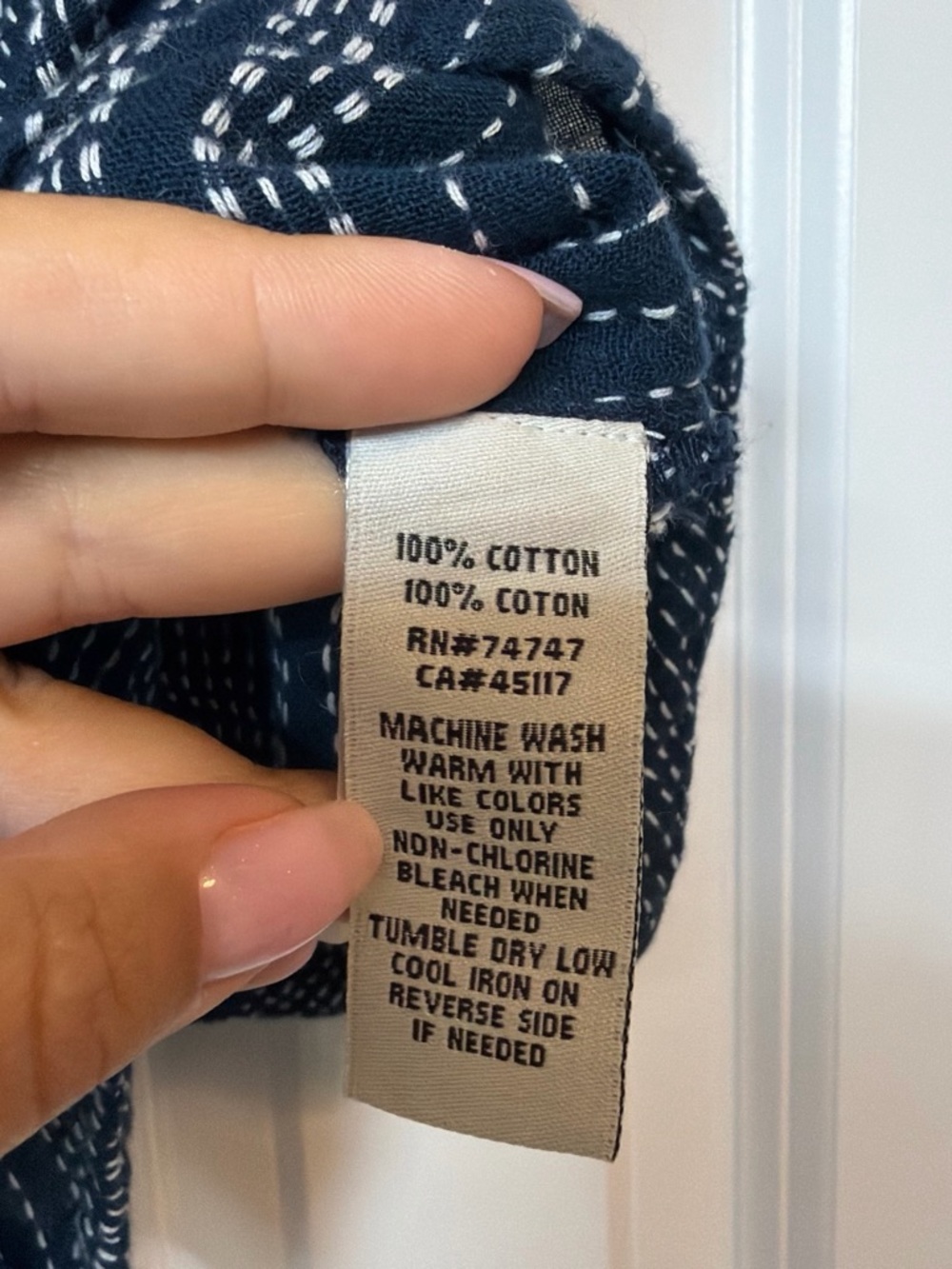 Button-Front Navy Patterned Cami Tank Top - Picture 3 of 4